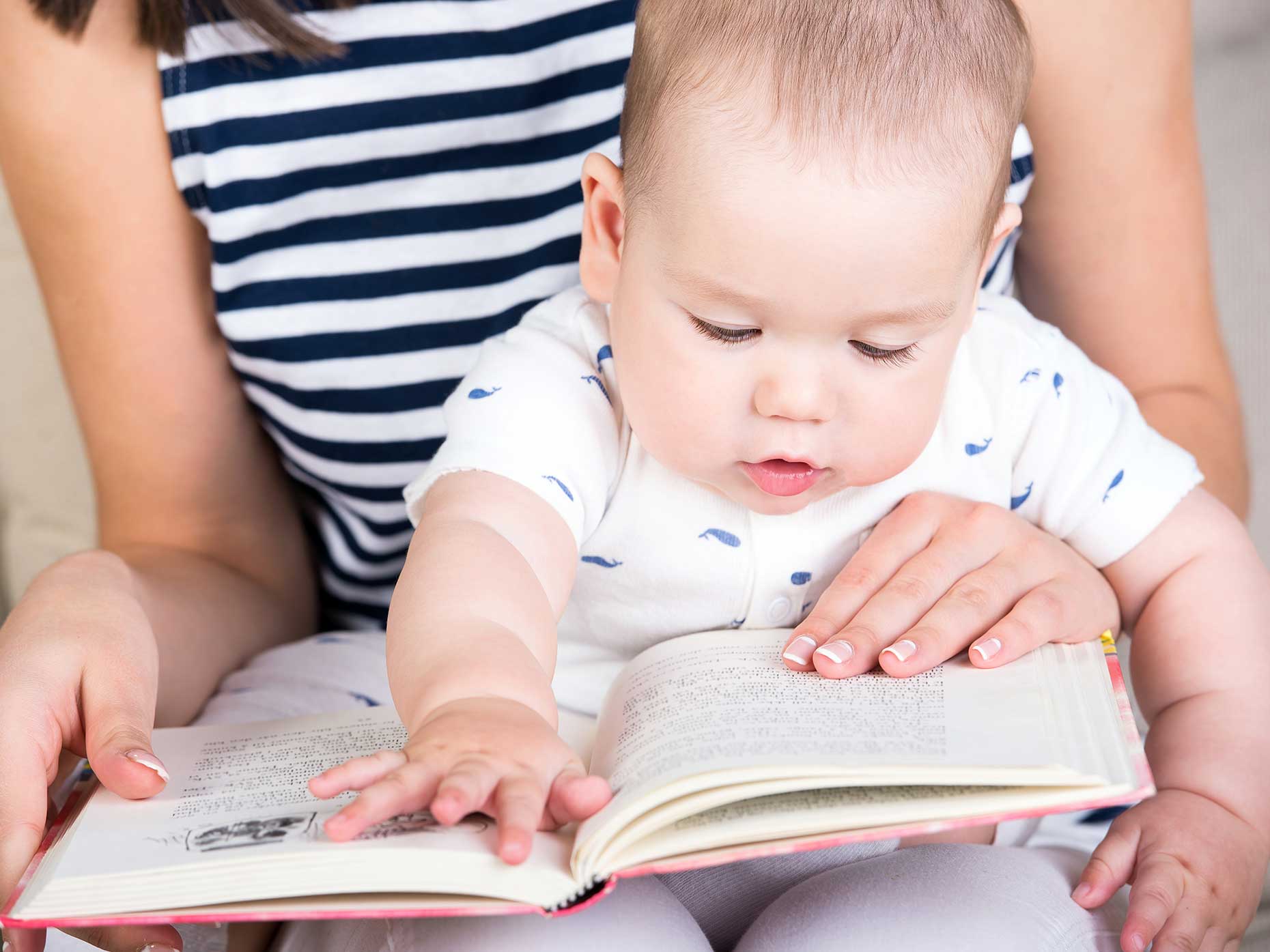 5 libri per bambini da 0 a 2 anni da sfogliare con la mamma
